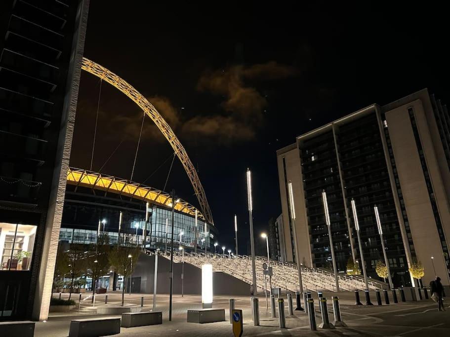 Beautiful Stay In Central Wembley Лондон Экстерьер фото
