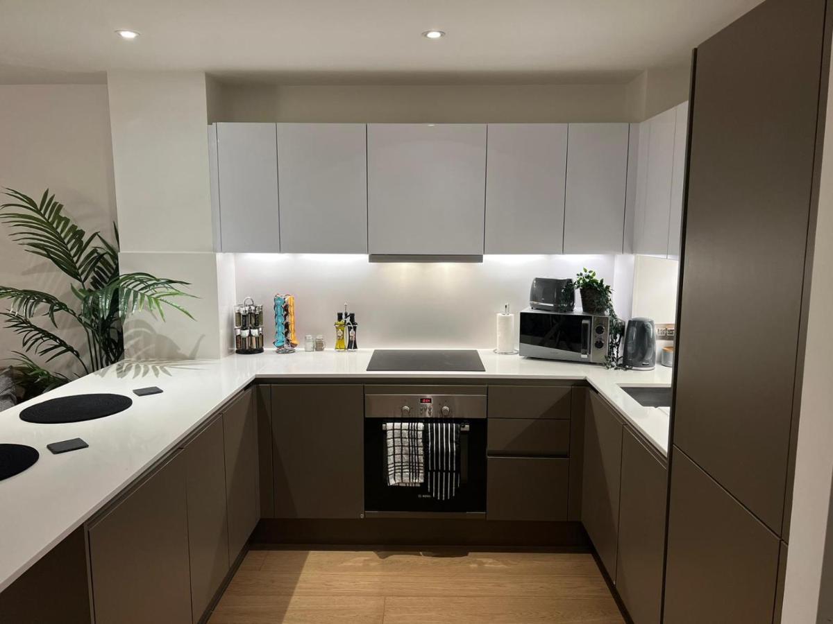 Beautiful Stay In Central Wembley Лондон Экстерьер фото